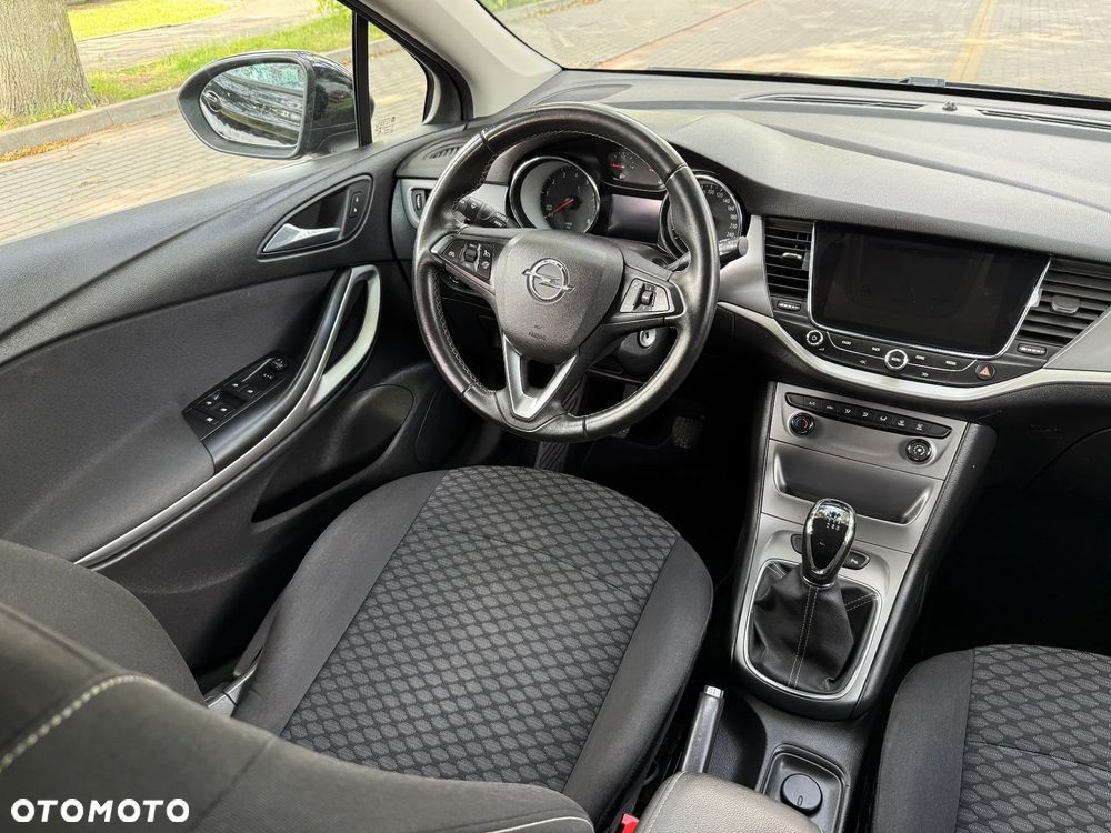 Opel Astra 1.4 Turbo Edition - 17