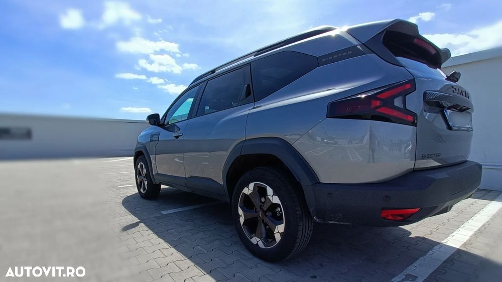 Dacia Bigster TCe 140 4X2 MHEV Extreme - 8