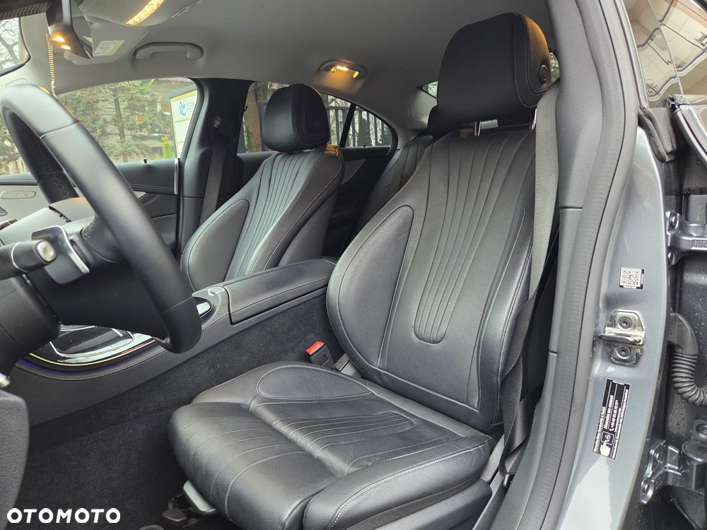 Mercedes-Benz CLS 300 d 4Matic 9G-TRONIC AMG Line - 20