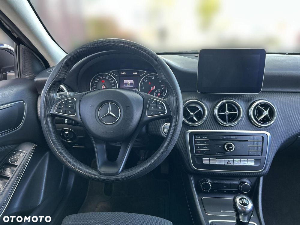 Mercedes-Benz Klasa A 160 d Urban - 12