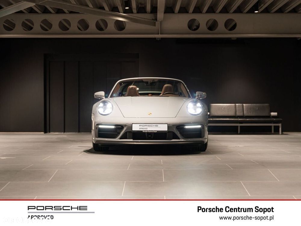 Porsche 911 Targa 4 GTS - 8