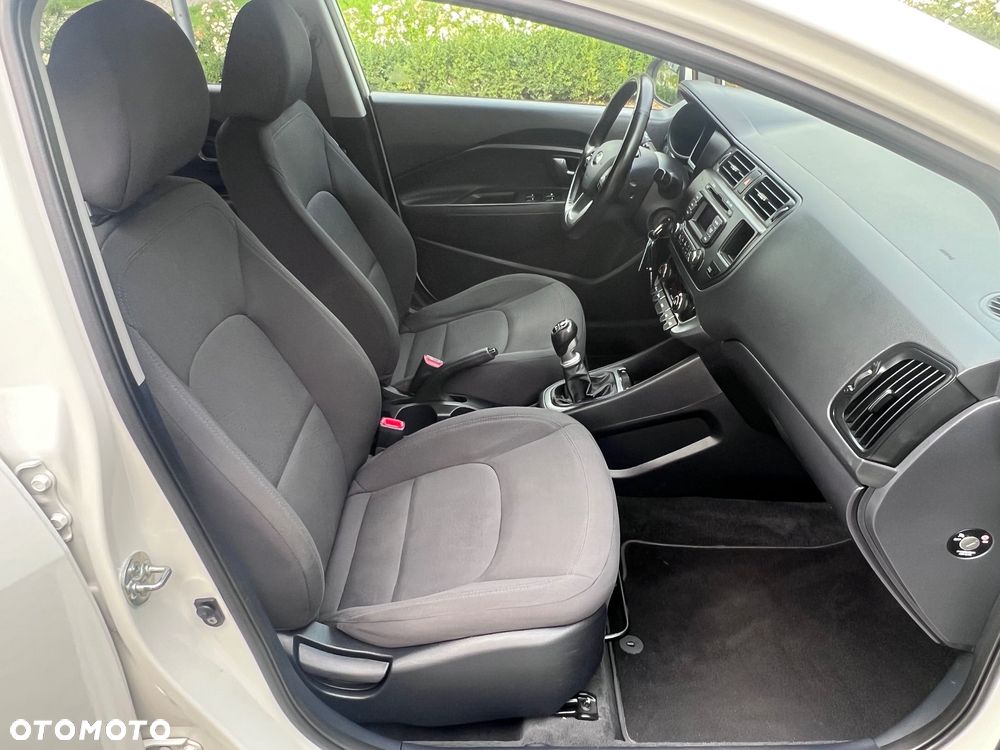 Kia Rio 1.4 XL - 21