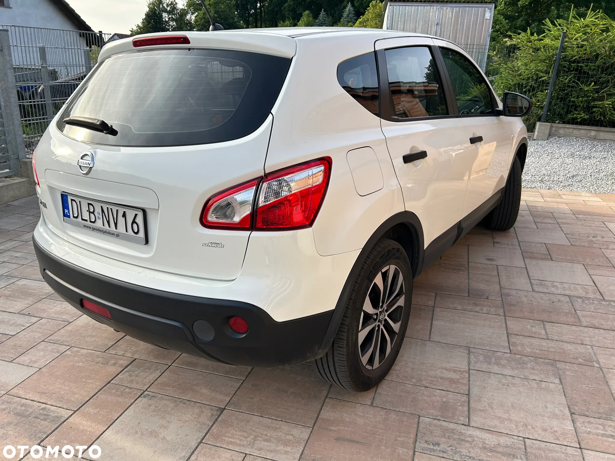 Nissan Qashqai 1.6 visia - 2