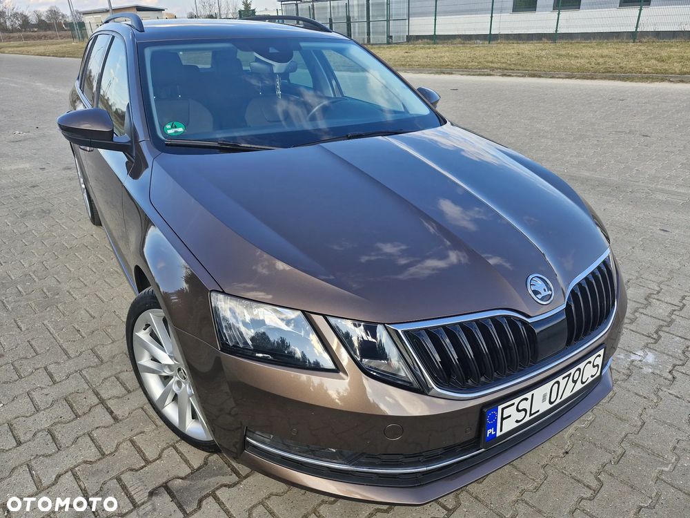 Skoda Octavia 2.0 TDI SCR Clever DSG - 4