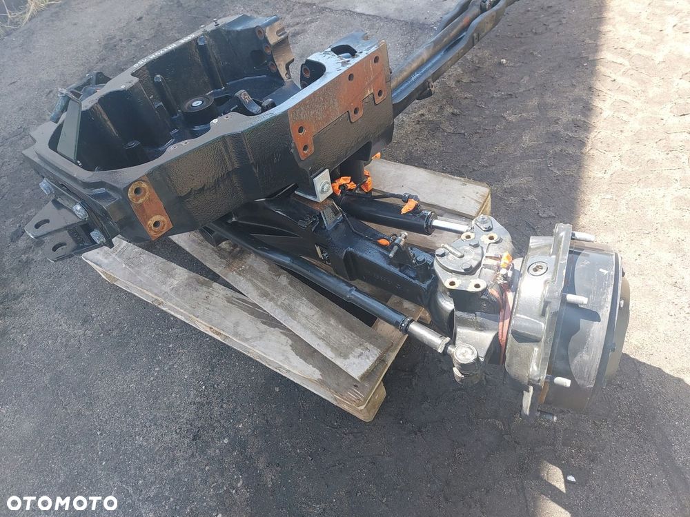 OŚ PRZÓD NAPĘD ZWOLNICE CASE MAXXUM 150 2022R - 2