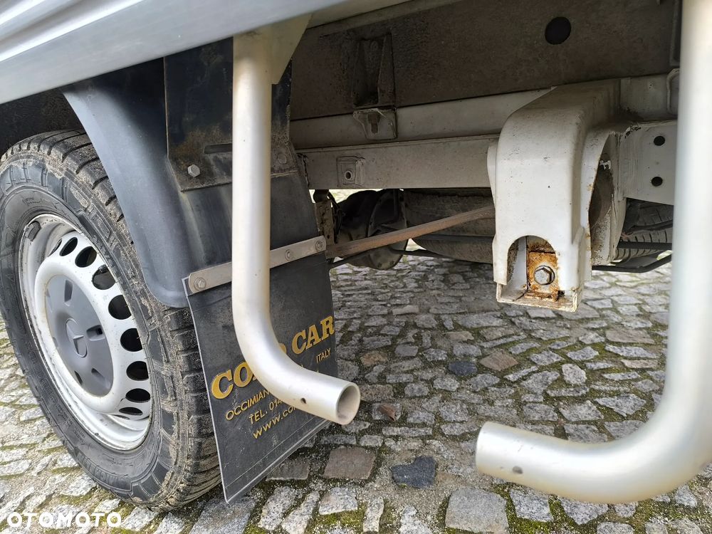 Mercedes-Benz Sprinter - 16