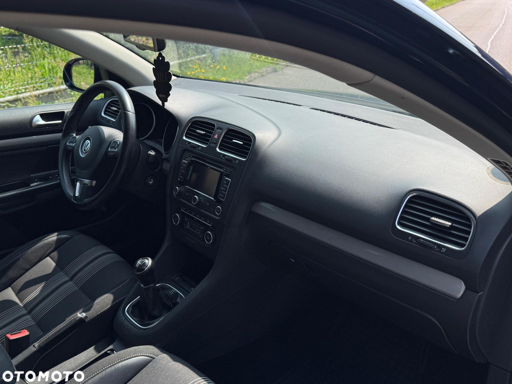 Volkswagen Golf 1.6 TDI DPF BlueMotion Technology MATCH - 14