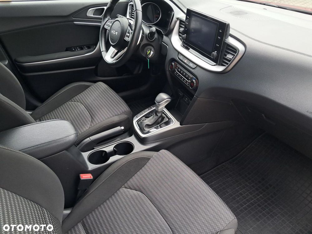 Kia Ceed 1.5 T-GDI M DCT - 28