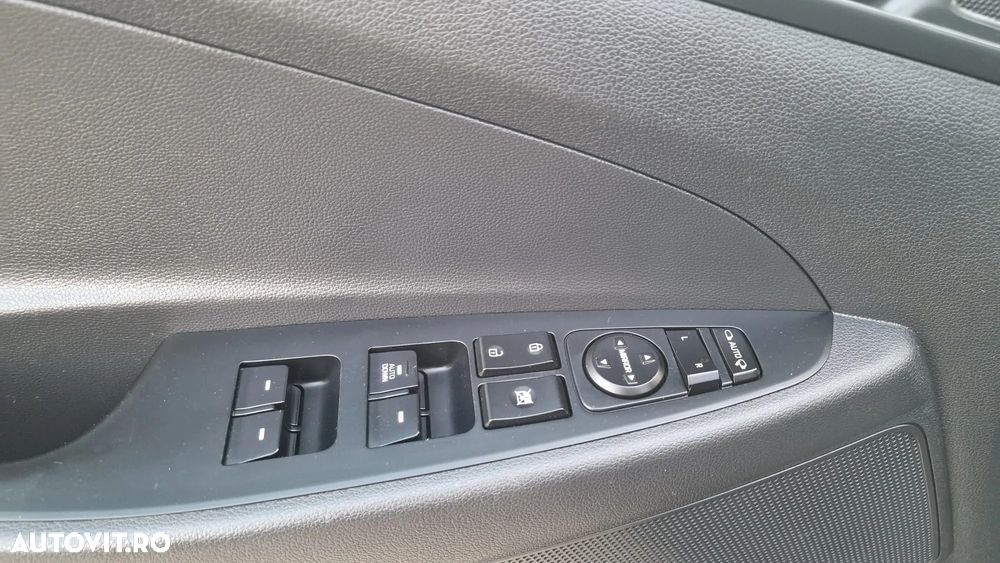 Hyundai Tucson 2.0 CRDI 4WD Automatik Premium - 15