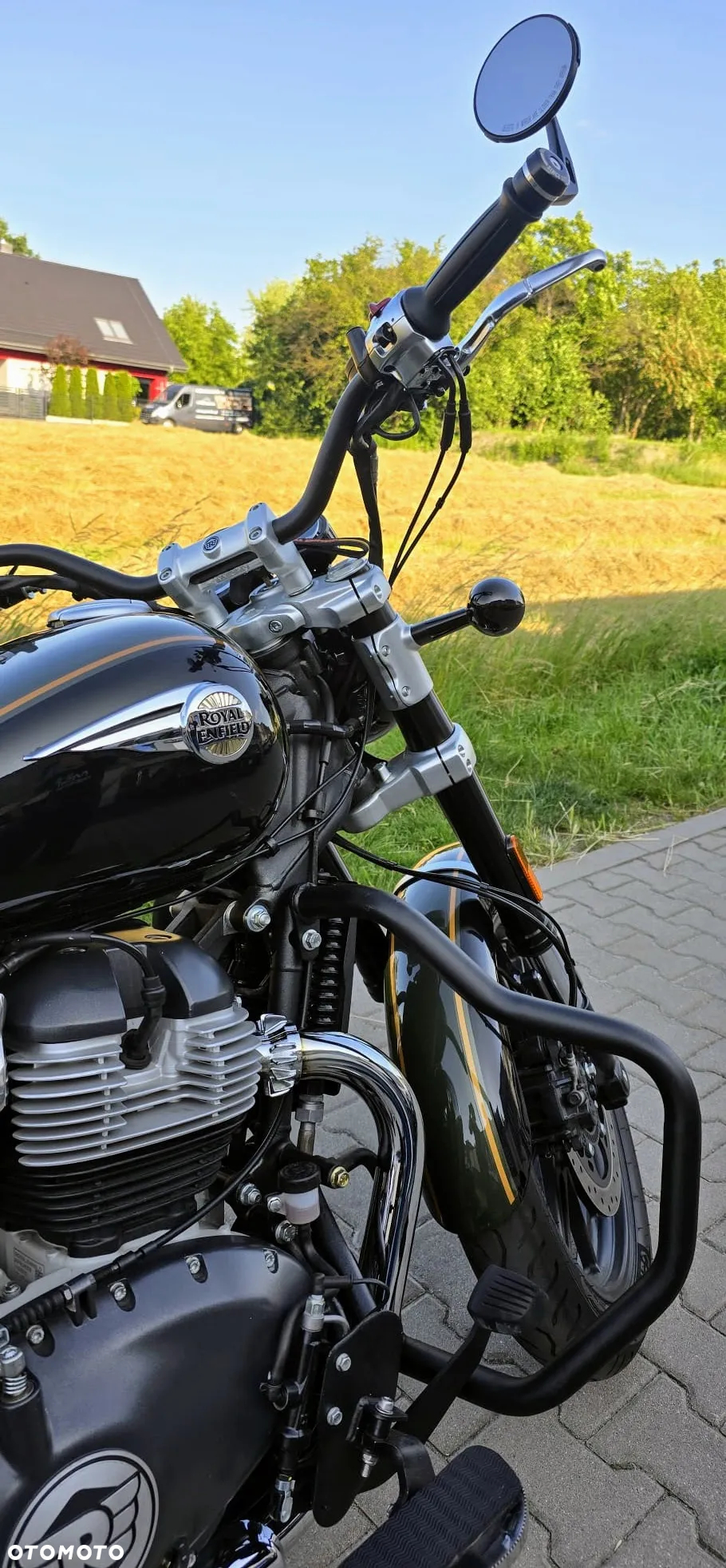 Royal Enfield Super Meteor - 5