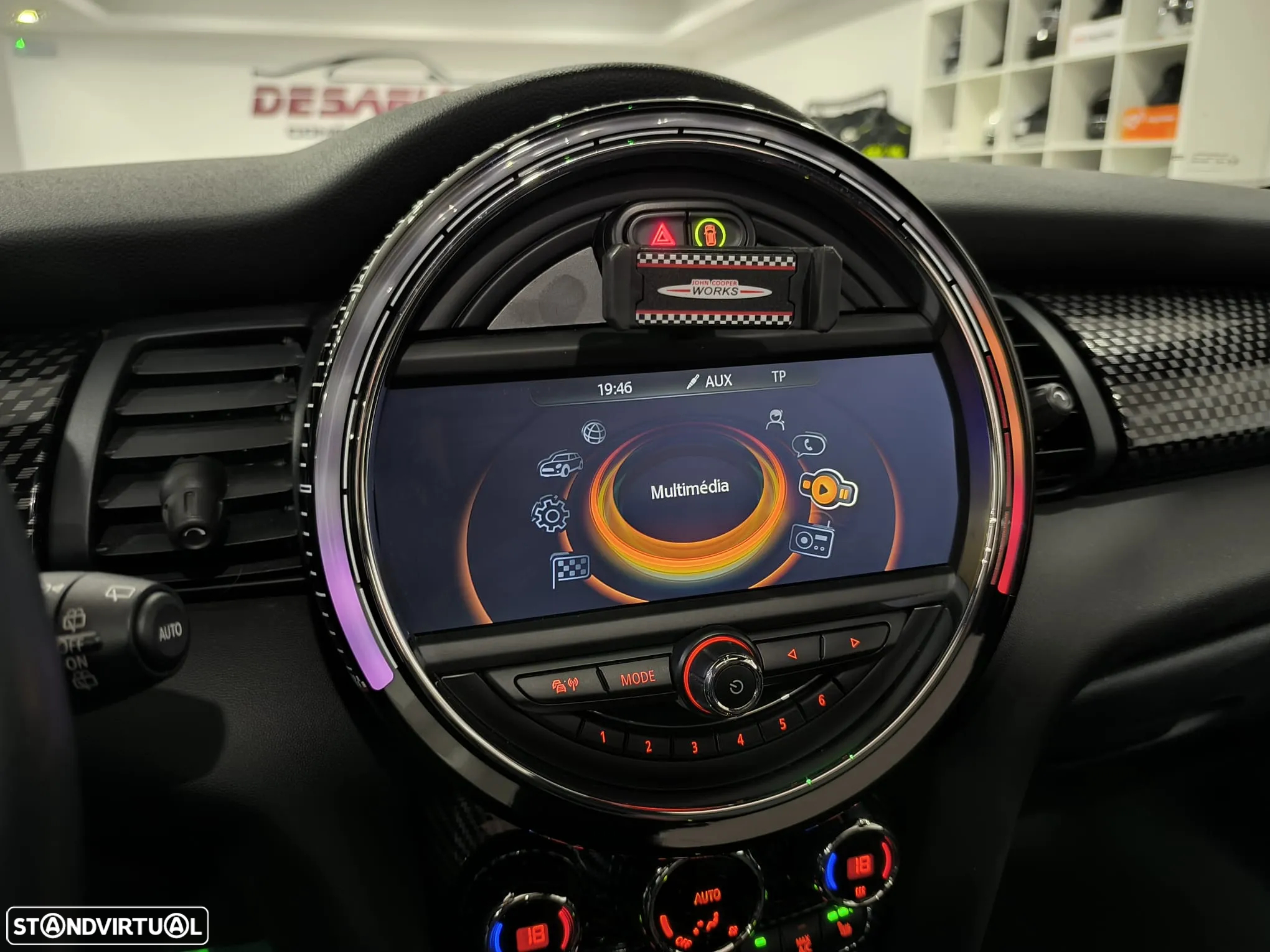 MINI 3 Portas John Cooper Works Sport Aut. - 56