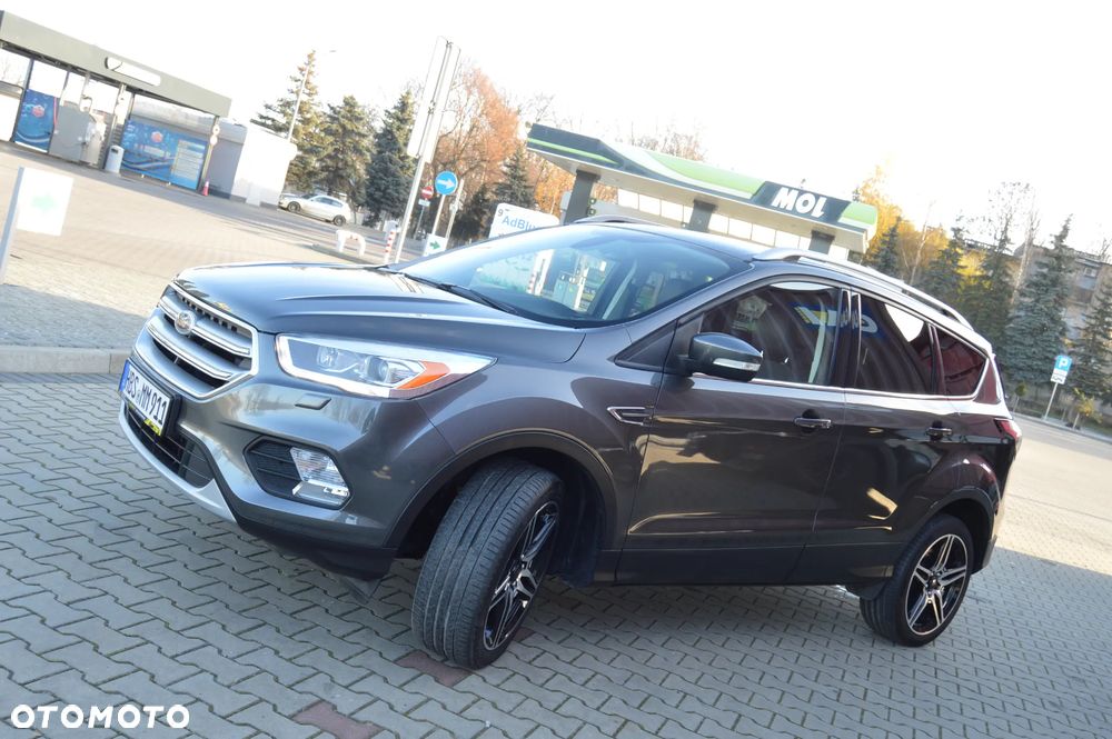 Ford Kuga 1.5 EcoBoost 2x4 Titanium - 22