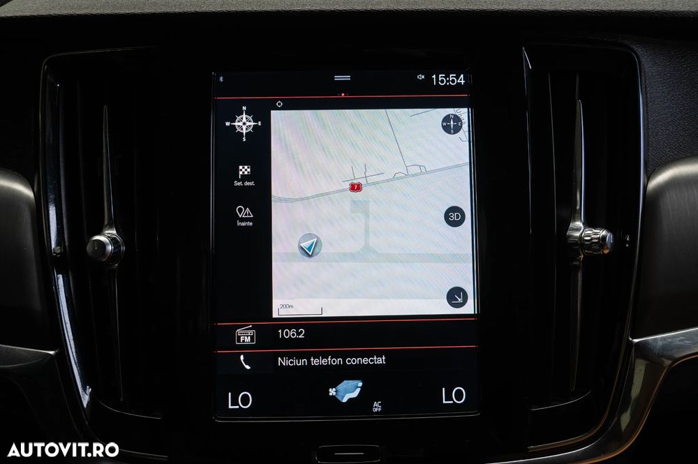 Volvo S90 D4 Geartronic Momentum - 17