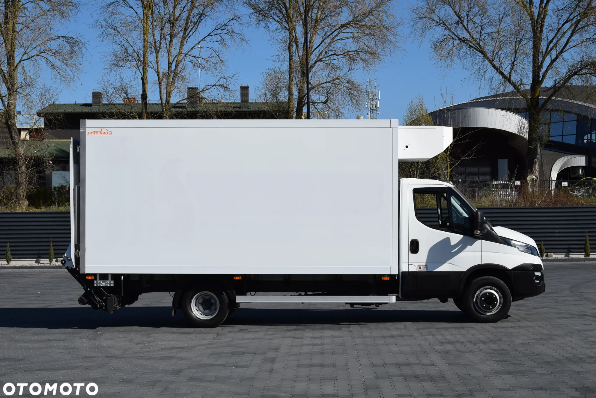 Iveco DAILY 70C18 / 3.0 - 180 KM / AUTOMAT HI-MATIC / 3 OSOBY / CHŁODNIA - MROŹNIA 4,55 M / AGREGAD FRIGOBLOCK / WINDA SORENSEN / KLIMA / TEMPOMAT / KAMERA COFANIA / REGULOWANE ZAWIESZENIE / SERWISOWANY / SPROWADZONY Z NIEMIEC - 4
