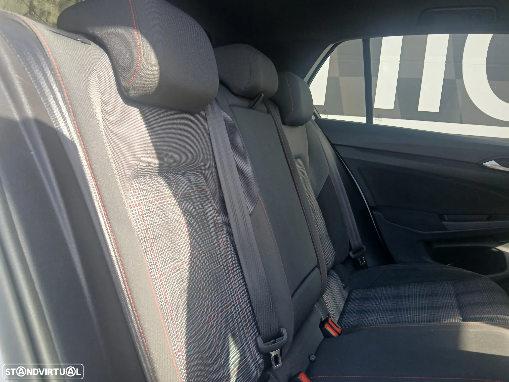 VW Golf 2.0 TSI GTI DSG Performance - 33
