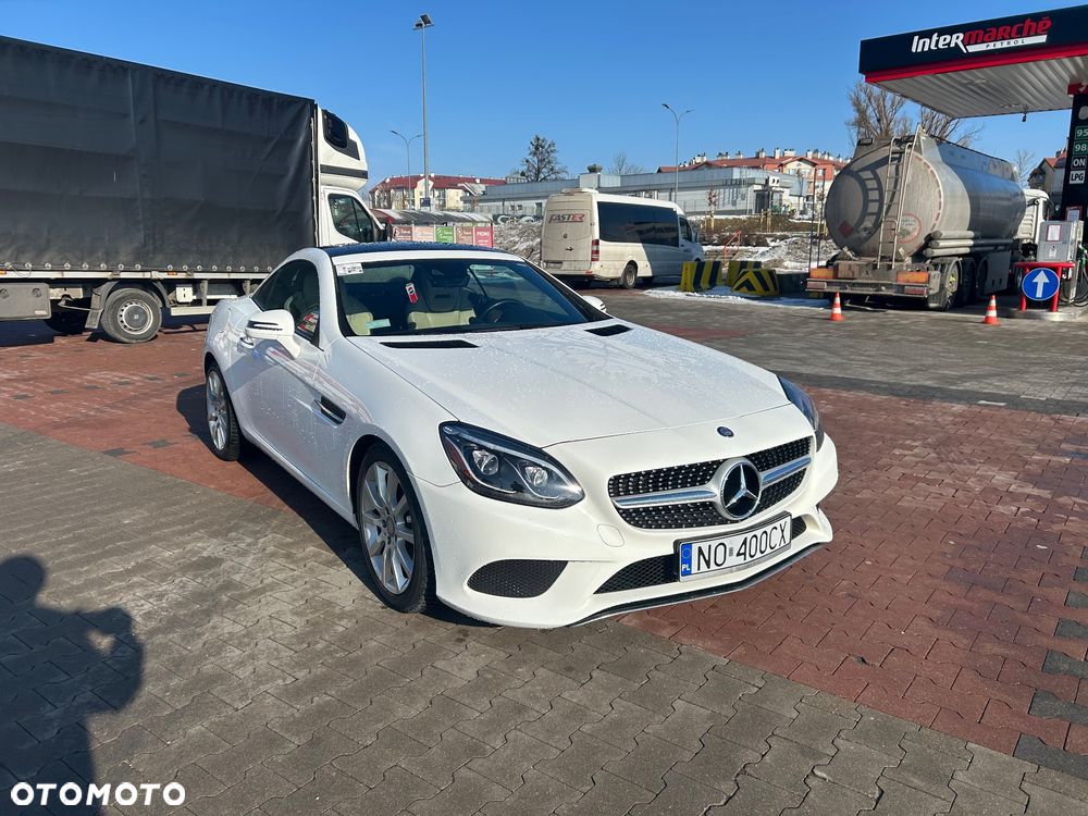 Mercedes-Benz SLC 300 9G-TRONIC - 2