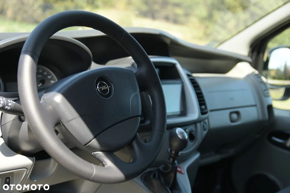 Opel Vivaro - 23