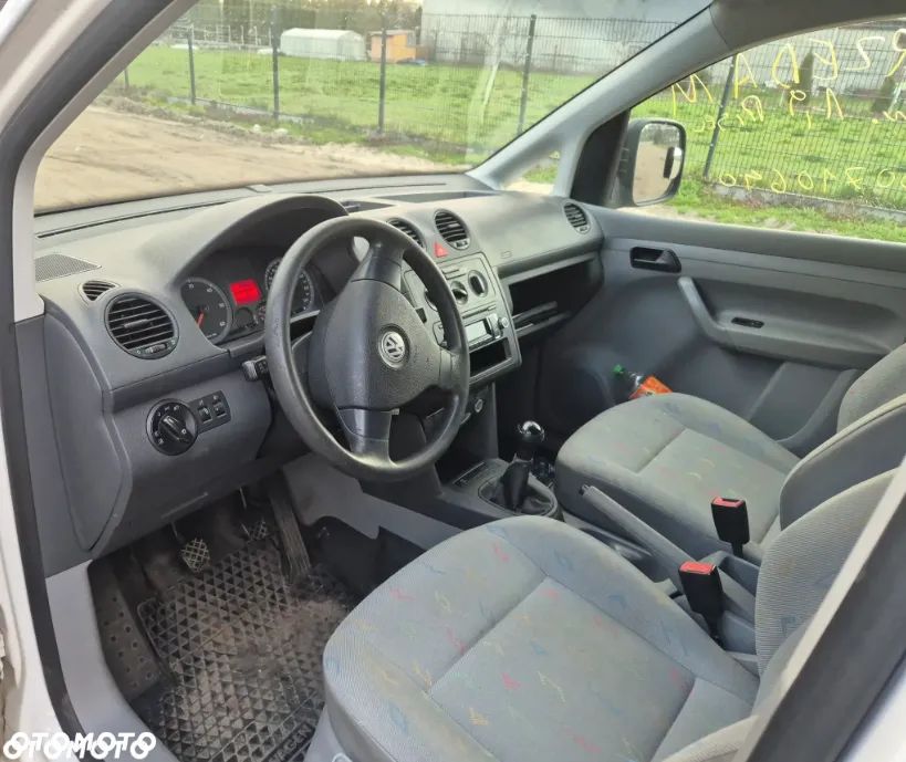 Volkswagen Caddy - 10