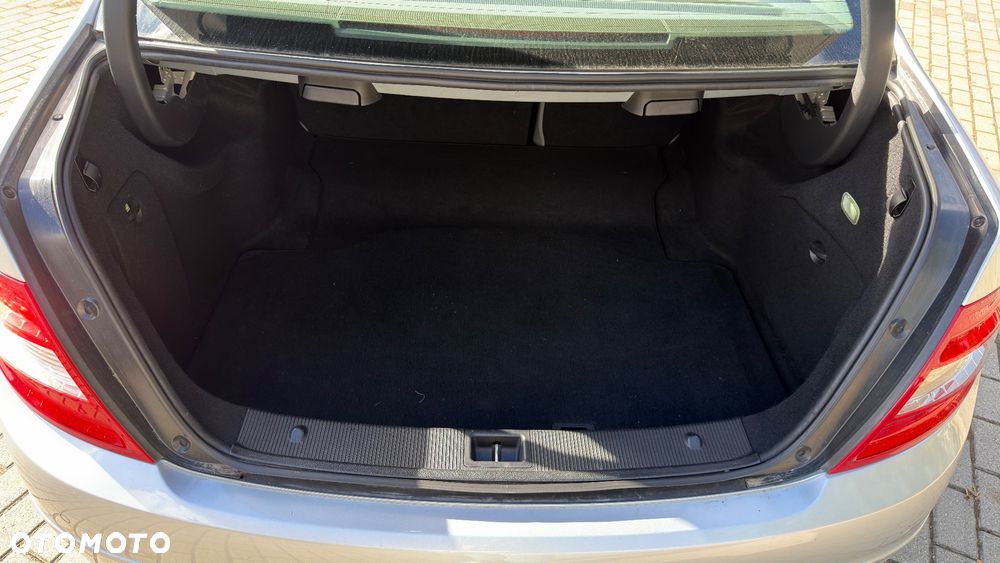 Mercedes-Benz Klasa C 230 7G-TRONIC Elegance - 15