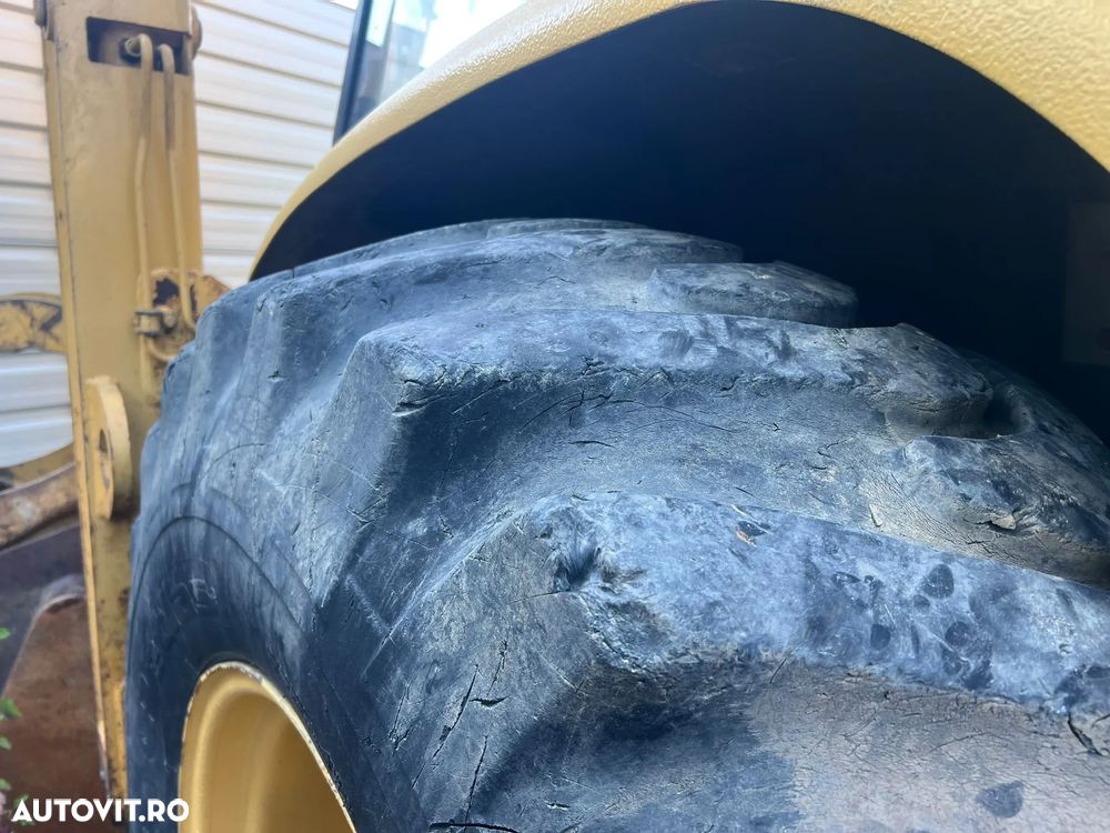 Caterpillar 438C - 6