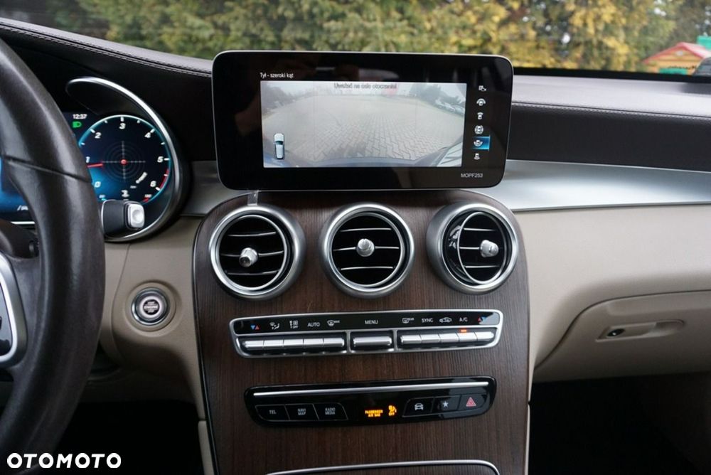 Mercedes-Benz GLC 220 d 4-Matic - 19