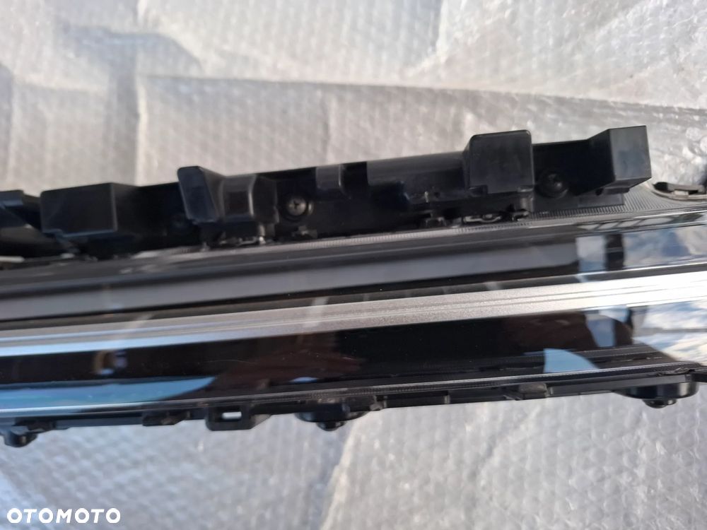 KIA E-SOUL SOUL EV III 20R LAMPA LED PRZÓD PRZEDNIA DRL ŚRODKOWA 92209-K0 - 4