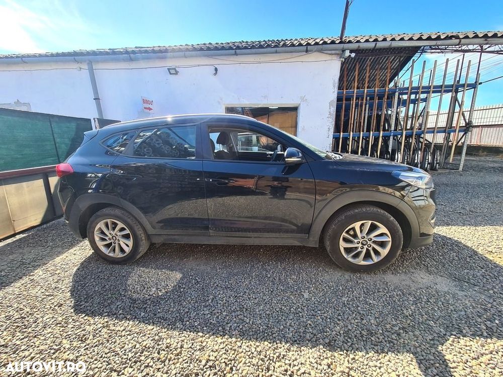 Dezmembrari dezmembrez  Hyundai Tucson 3 1.7 Diesel - 4