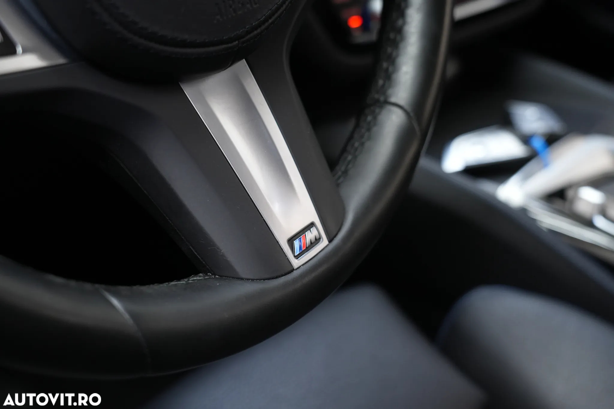 BMW Seria 5 520i Aut. M Sport Edition - 9