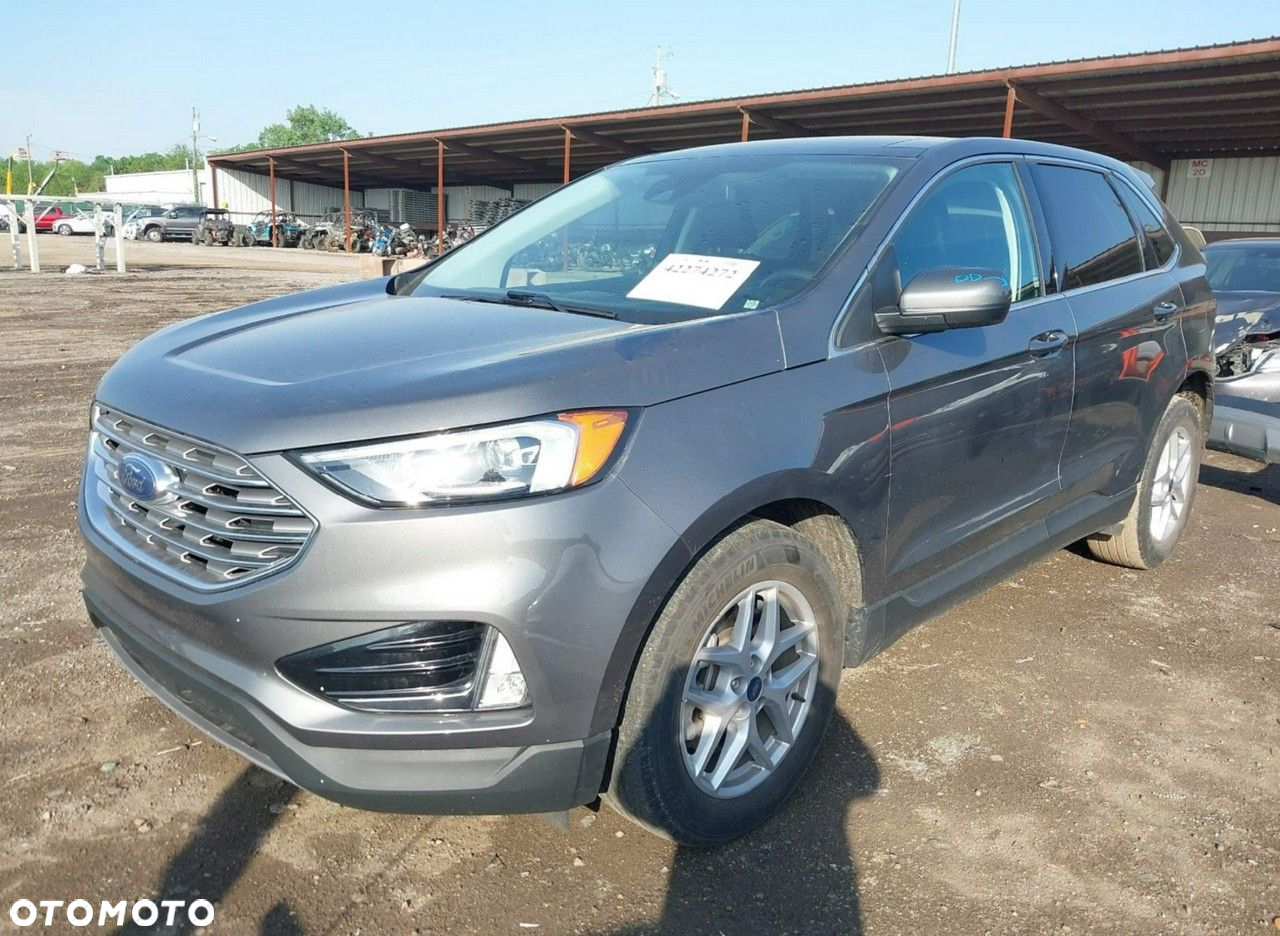 Ford Edge - 2