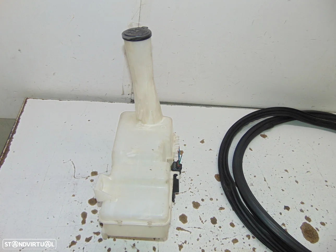 Toyota starlet ep 90 borracha/Depósito - 9