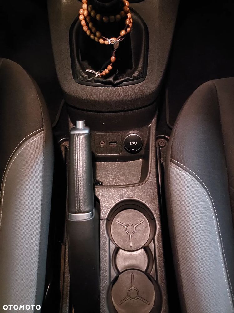 Ford Fiesta 1.0 Start-Stop Titanium - 21