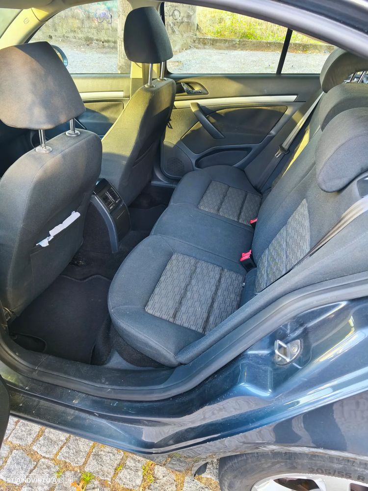 Skoda Octavia 1.6 TDI Greenline Conforto - 5