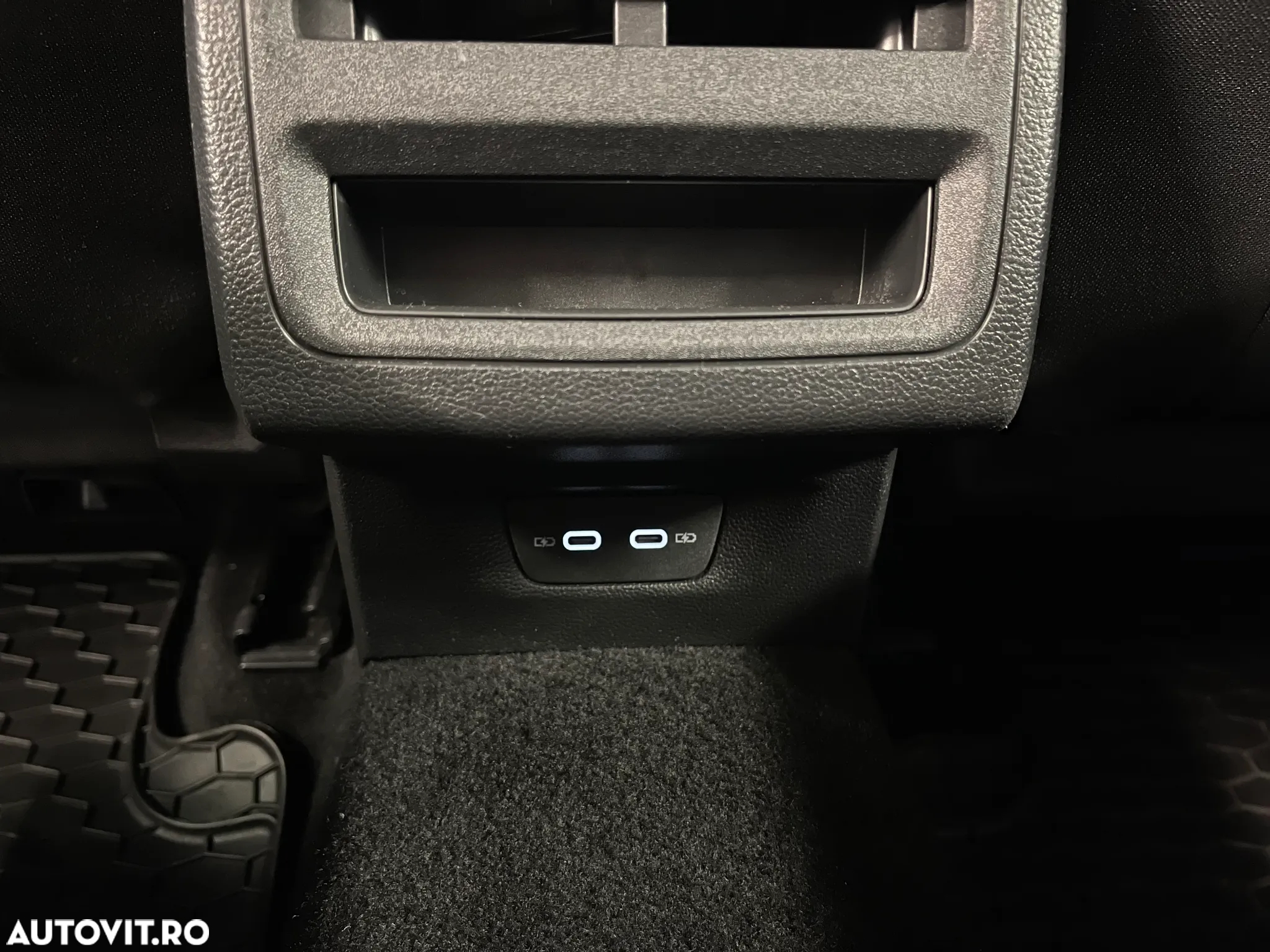Volkswagen Golf 2.0 TDI Life - 26