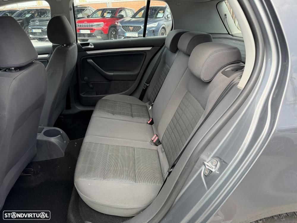 VW Golf 1.9 TDi BlueM. Confortline - 10