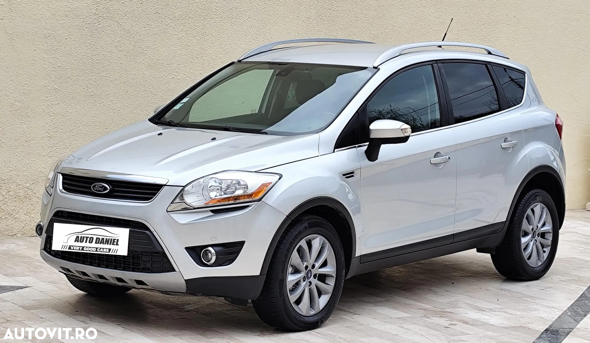 Ford Kuga - 11