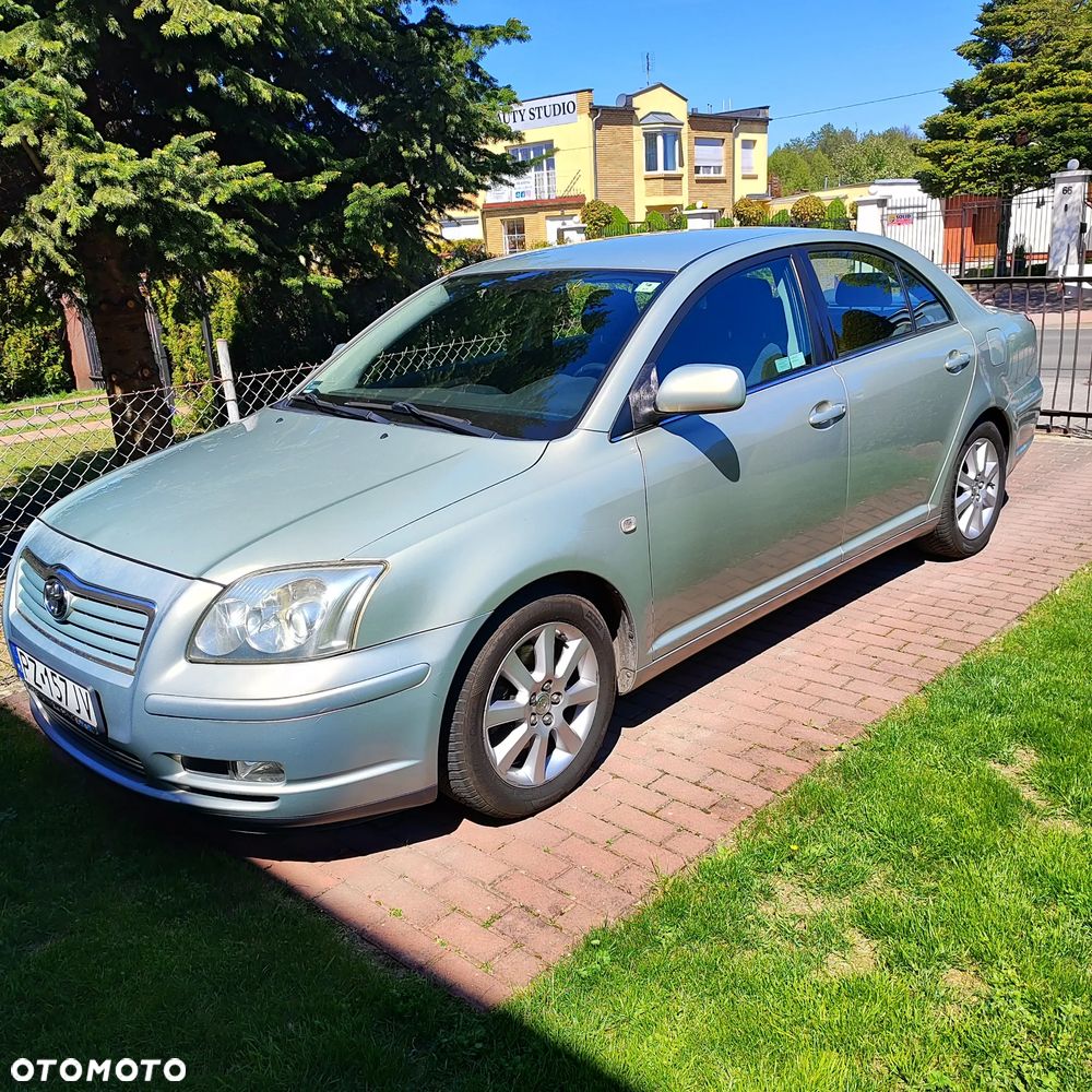 Toyota Avensis 2.0 VVT-i Sol - 1