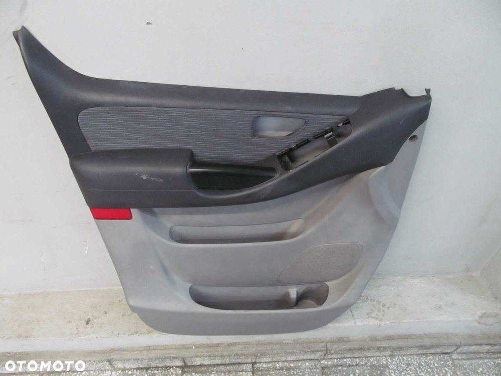 HYUNDAI H1 H300 I800 TAPICERKA BOCZEK DRZWI LEWY PRZOD 07-14 - 2