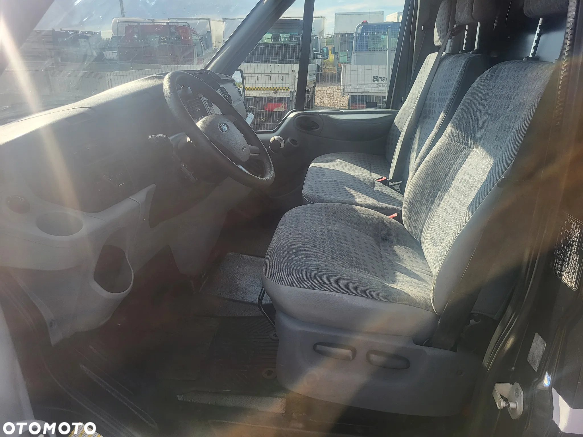 Ford Transit - 19