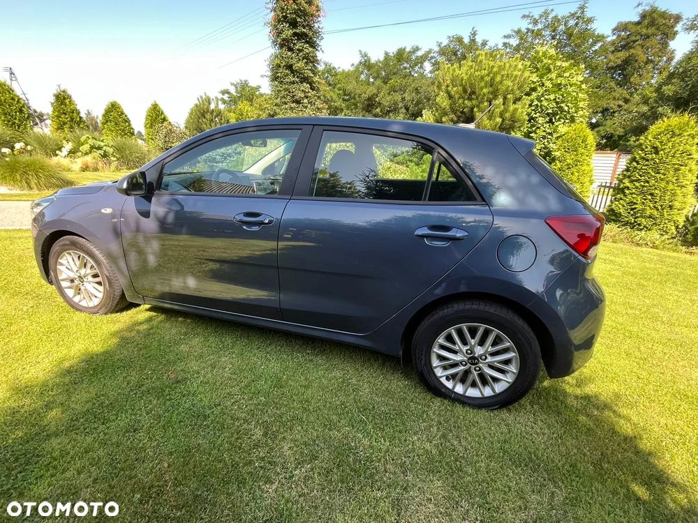 Kia Rio 1.2 M - 8