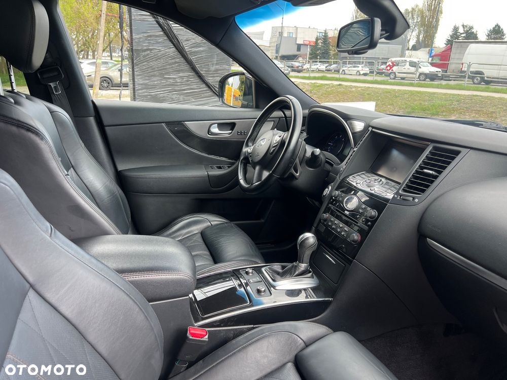 Infiniti Q70 3.0d S Premium - 10