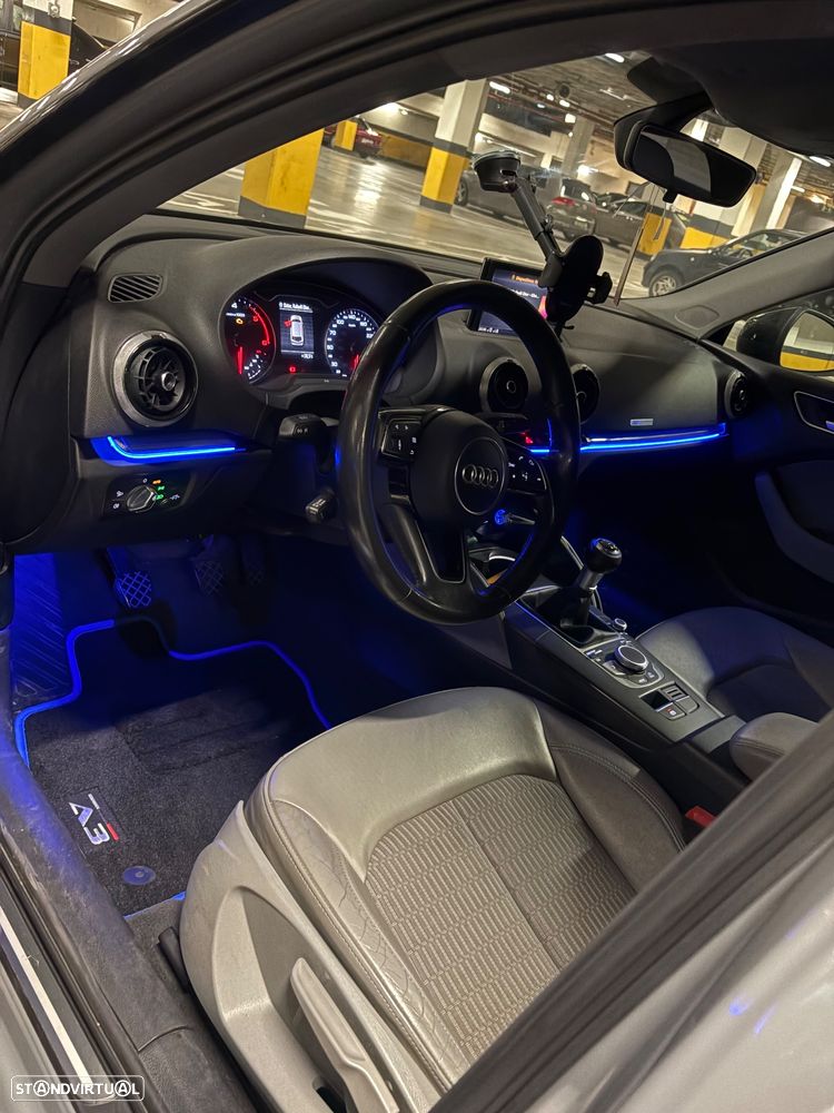 Audi A3 Sportback 1.6 TDI - 8