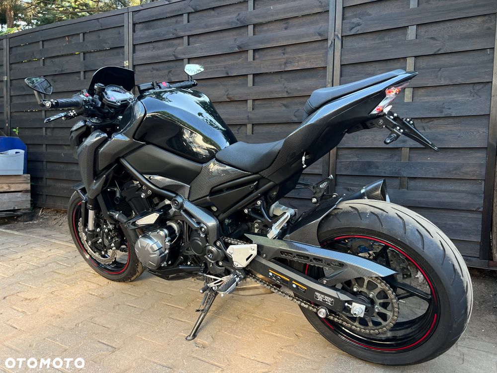 Kawasaki Z 900 - 12