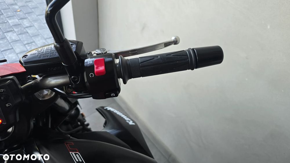 Kawasaki ER - 26