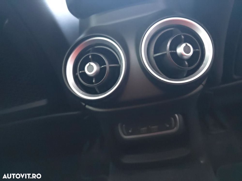 Alfa Romeo Stelvio 2.0 Turbo AWD AT8 Super - 8