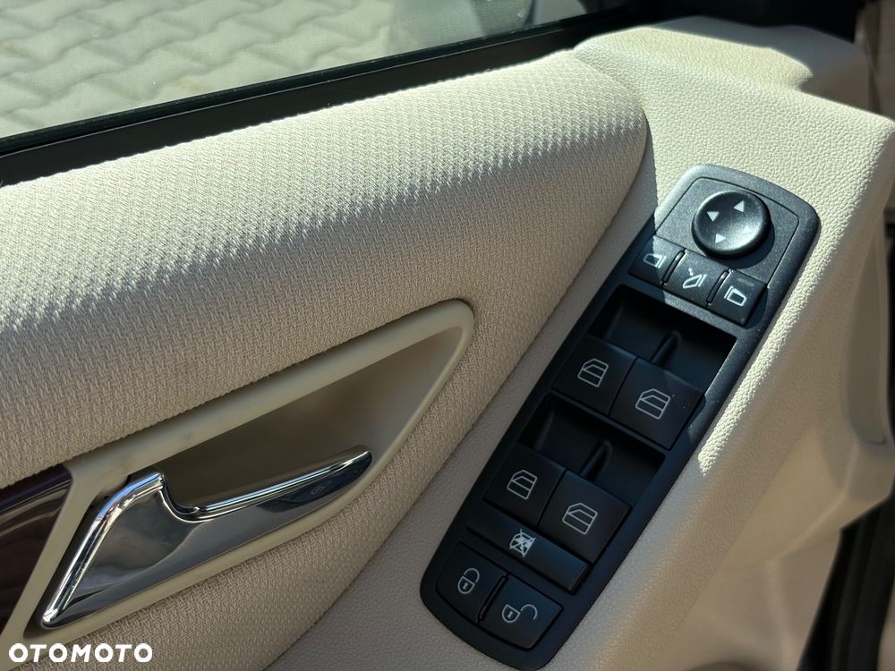 Mercedes-Benz Klasa B 200 Autotronic Special Edition - 22