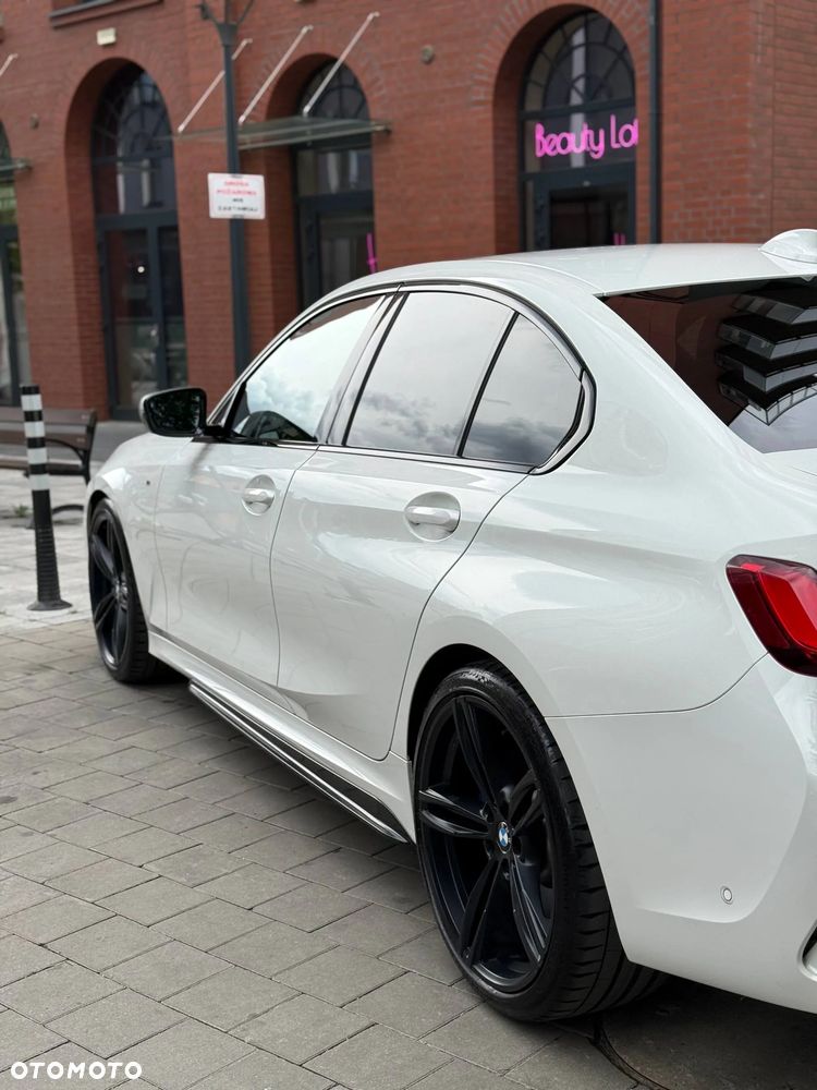 BMW Seria 3 330i M Sport sport - 6