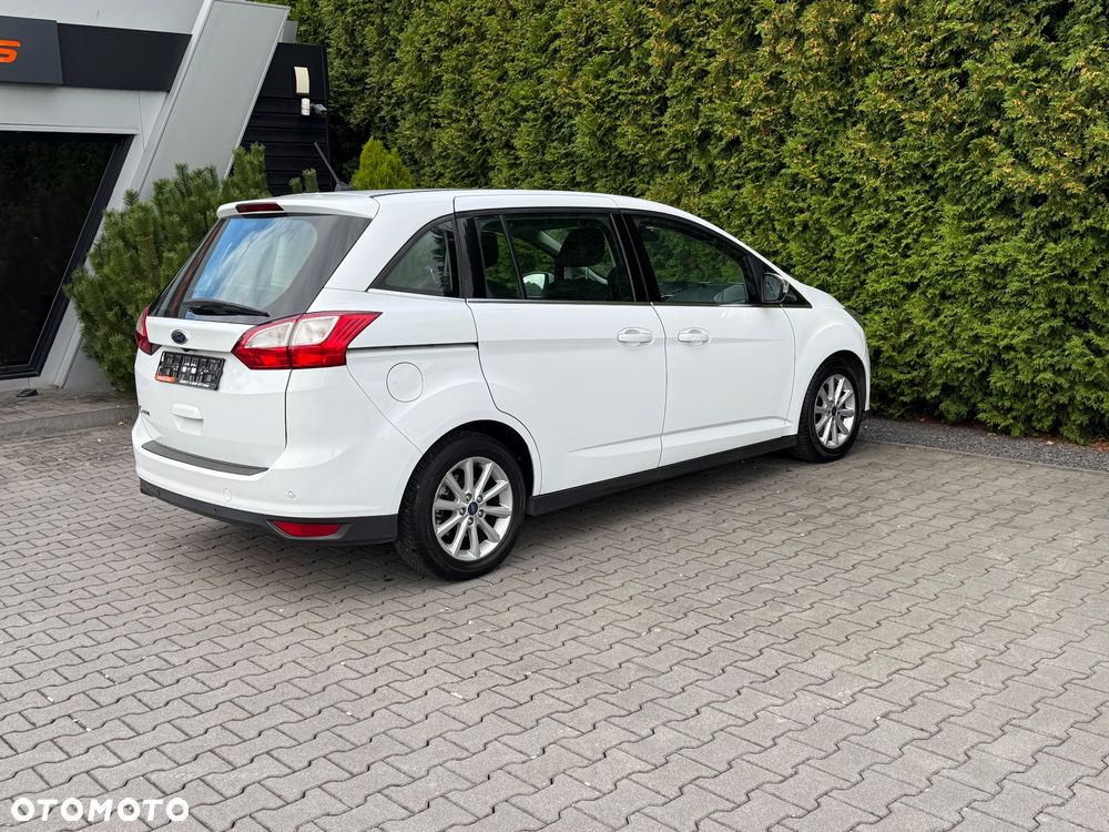 Ford Grand C-MAX - 18