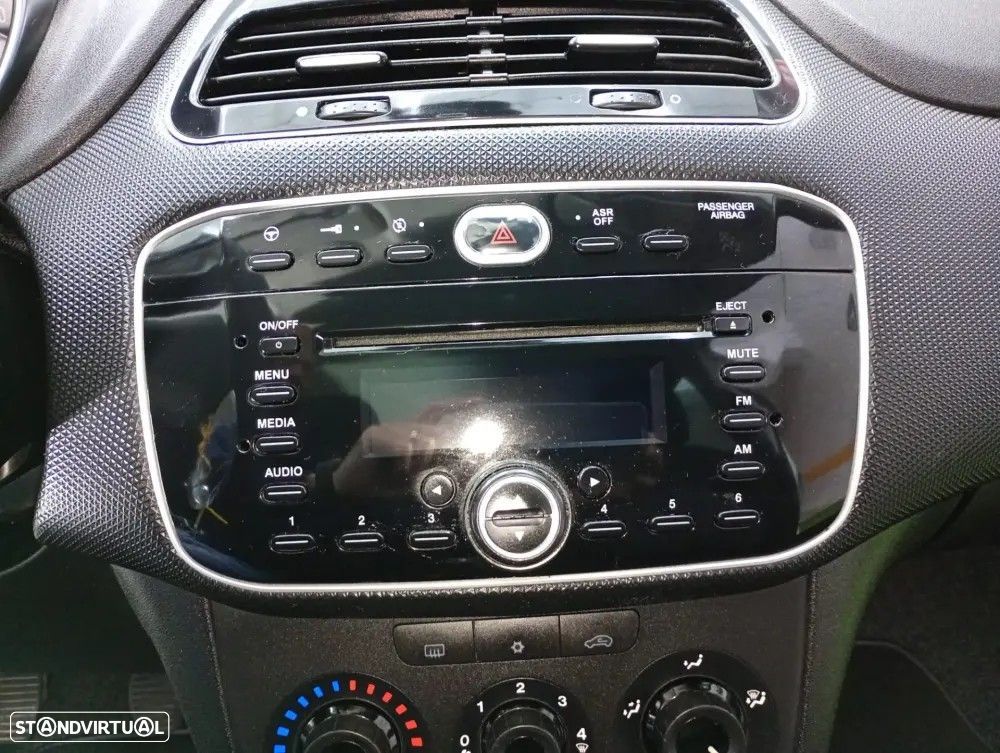 Fiat Punto 1.3 M-Jet Easy S&S - 20