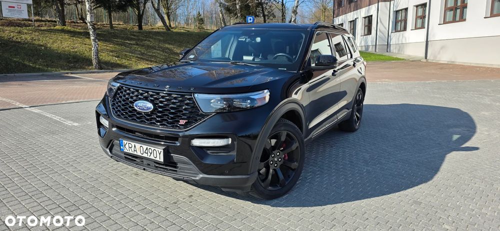 Ford Explorer EcoBoost Plug-in Hybrid ST-LINE - 2