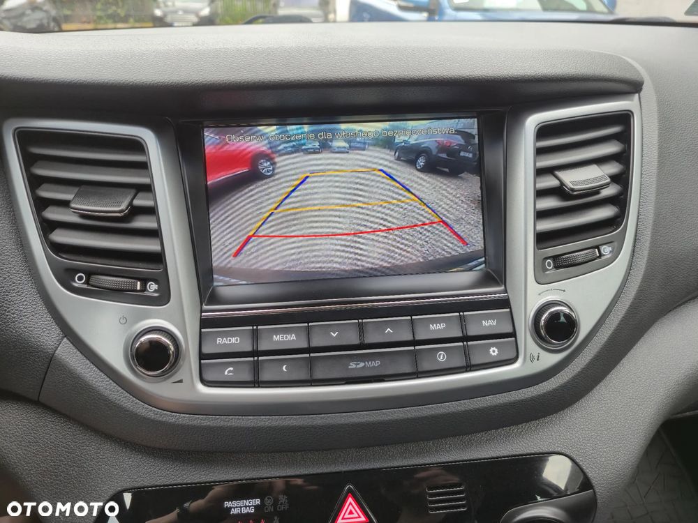Hyundai Tucson 1.7 CRDI BlueDrive Style 2WD - 24